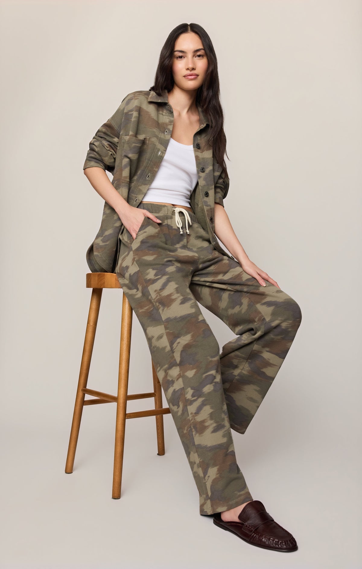 Z SUPPLY Hunter Painterly Camo Pant - Classic Olive