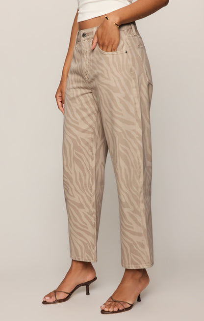Z SUPPLY The Off Duty Mid-Rise Bowed Ankle Denim - Zebra Soapstone