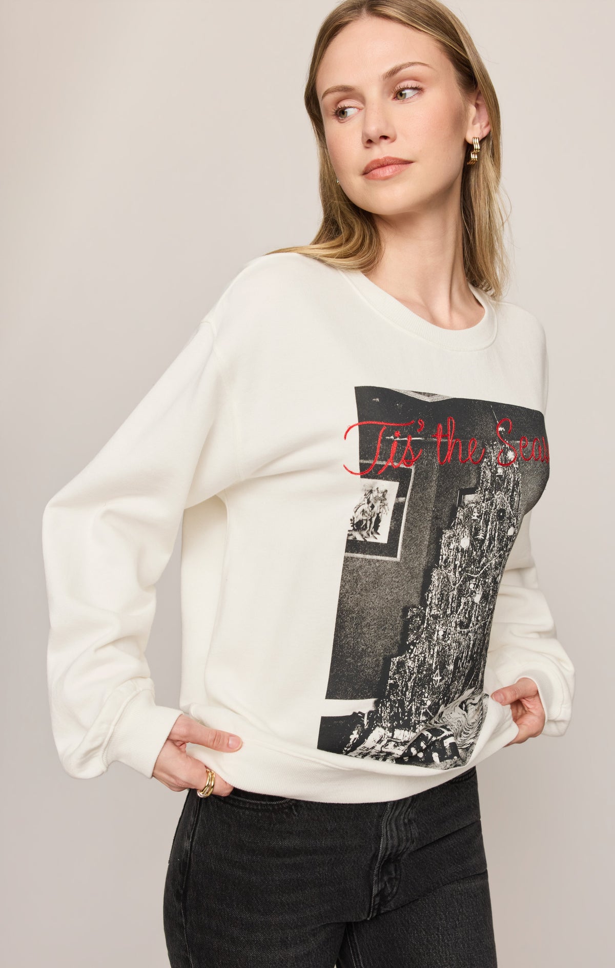 Z SUPPLY Cozy Boyfriend Graphic Sweatshirt - Sea Salt