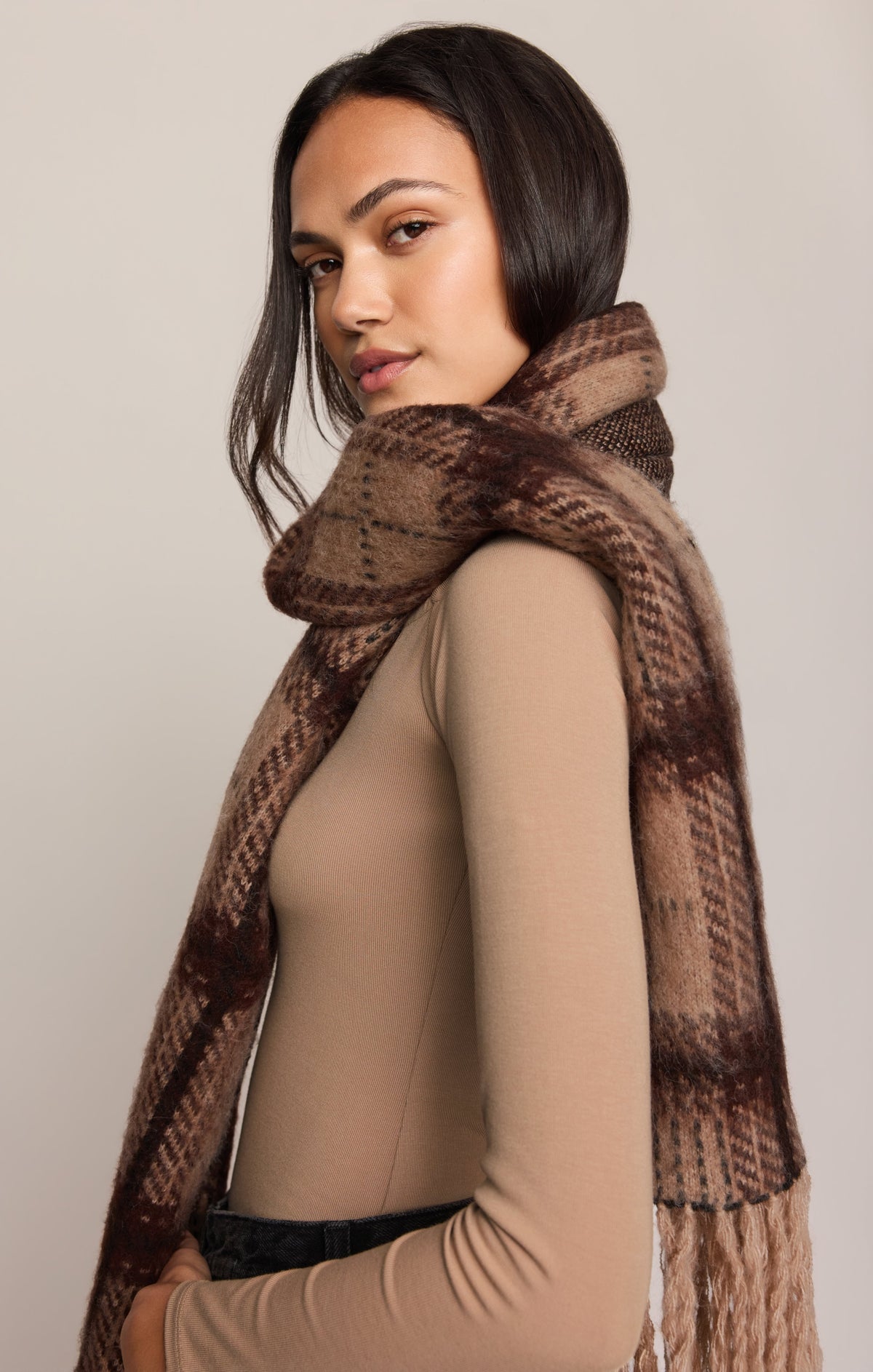 Z SUPPLY Frostline Plaid Scarf - Toasted Almond