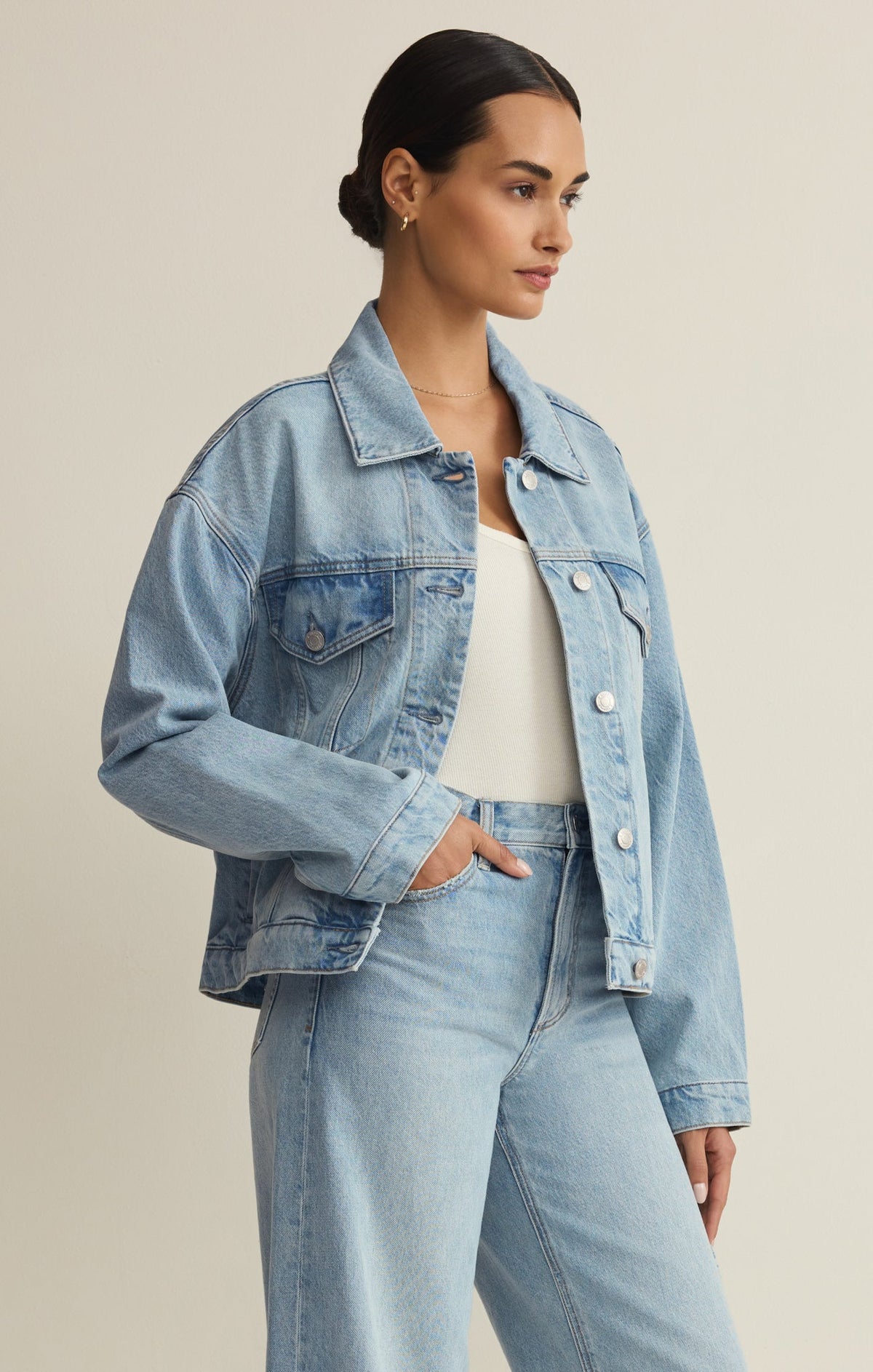 Z SUPPLY Dani Denim Trucker Jacket - Cove