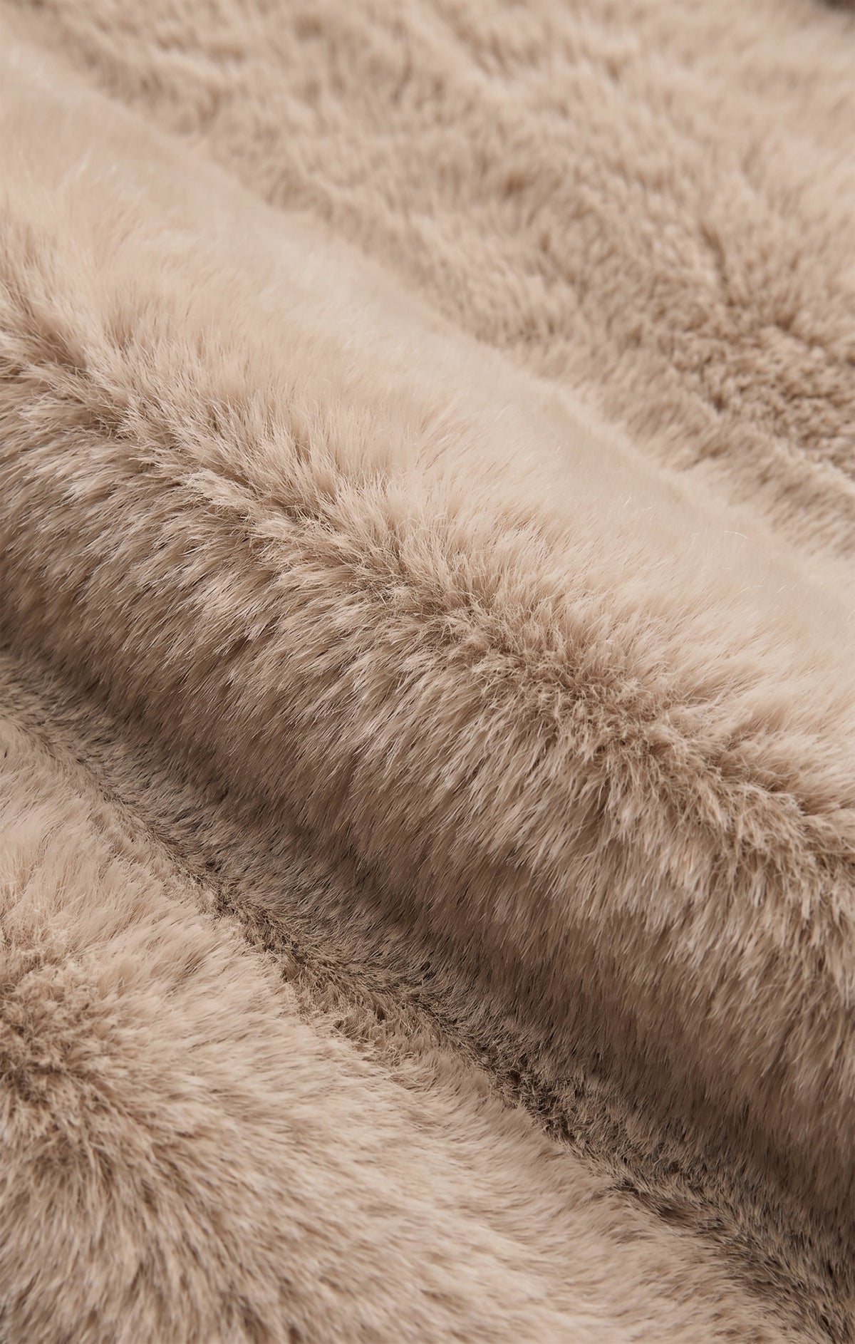 Z SUPPLY Woodland Faux Fur Jacket - Frosted Pearl