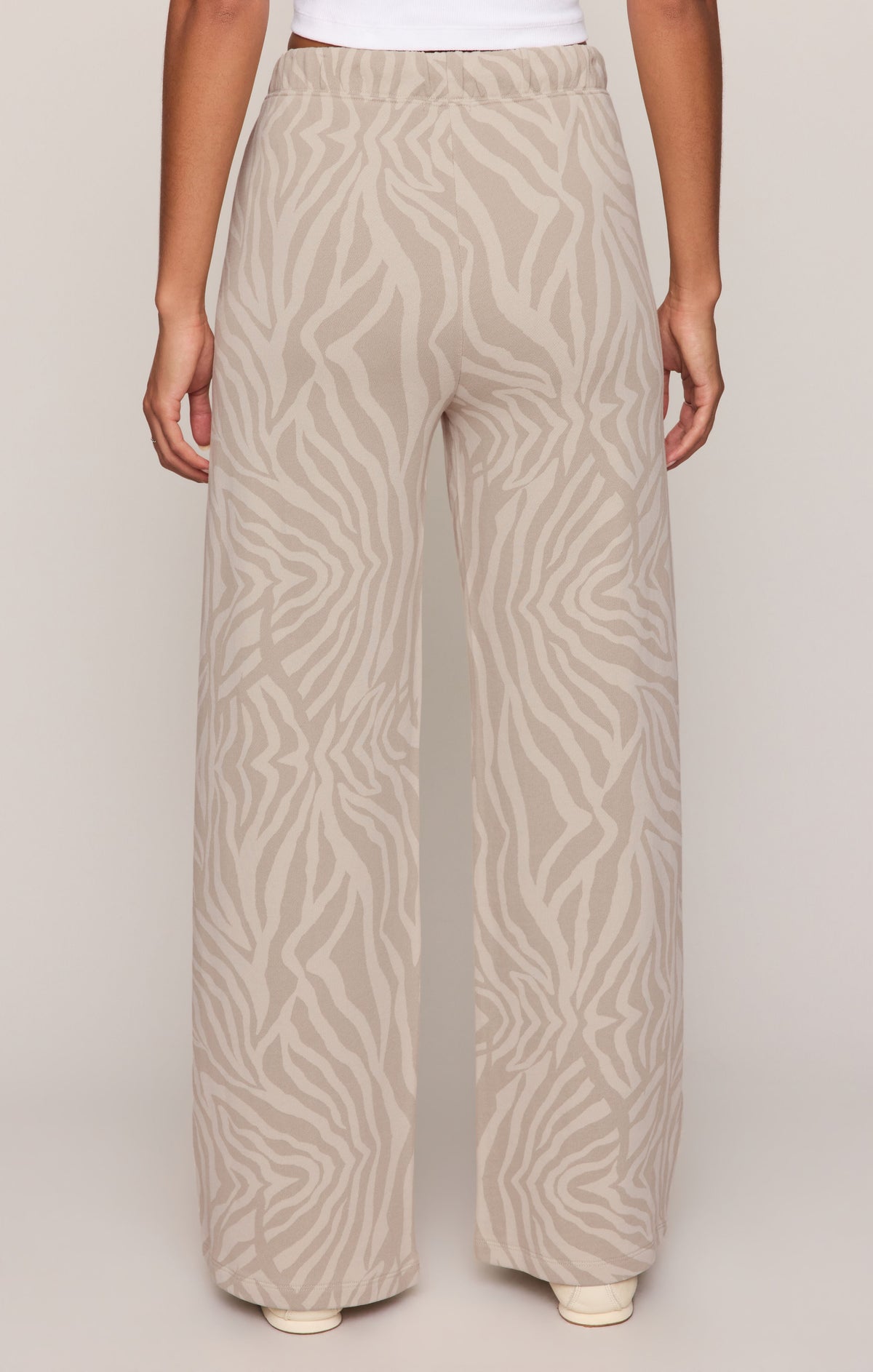 Z SUPPLY Hunter Knit Zebra Pant - Zebra Soapstone