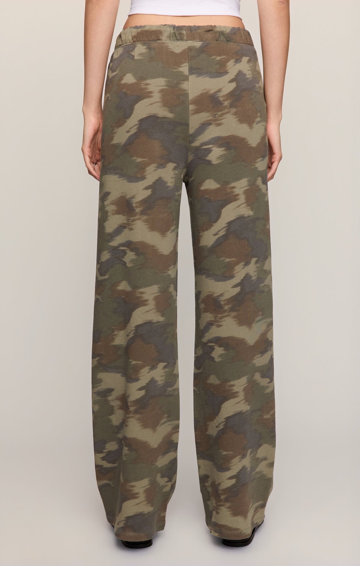 Z SUPPLY Hunter Painterly Camo Pant - Classic Olive