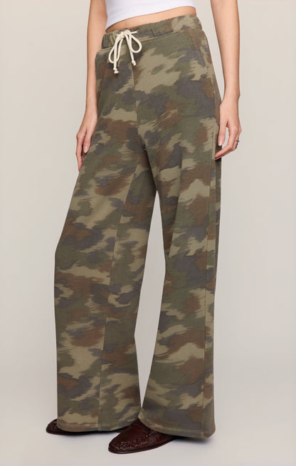 Z SUPPLY Hunter Painterly Camo Pant - Classic Olive