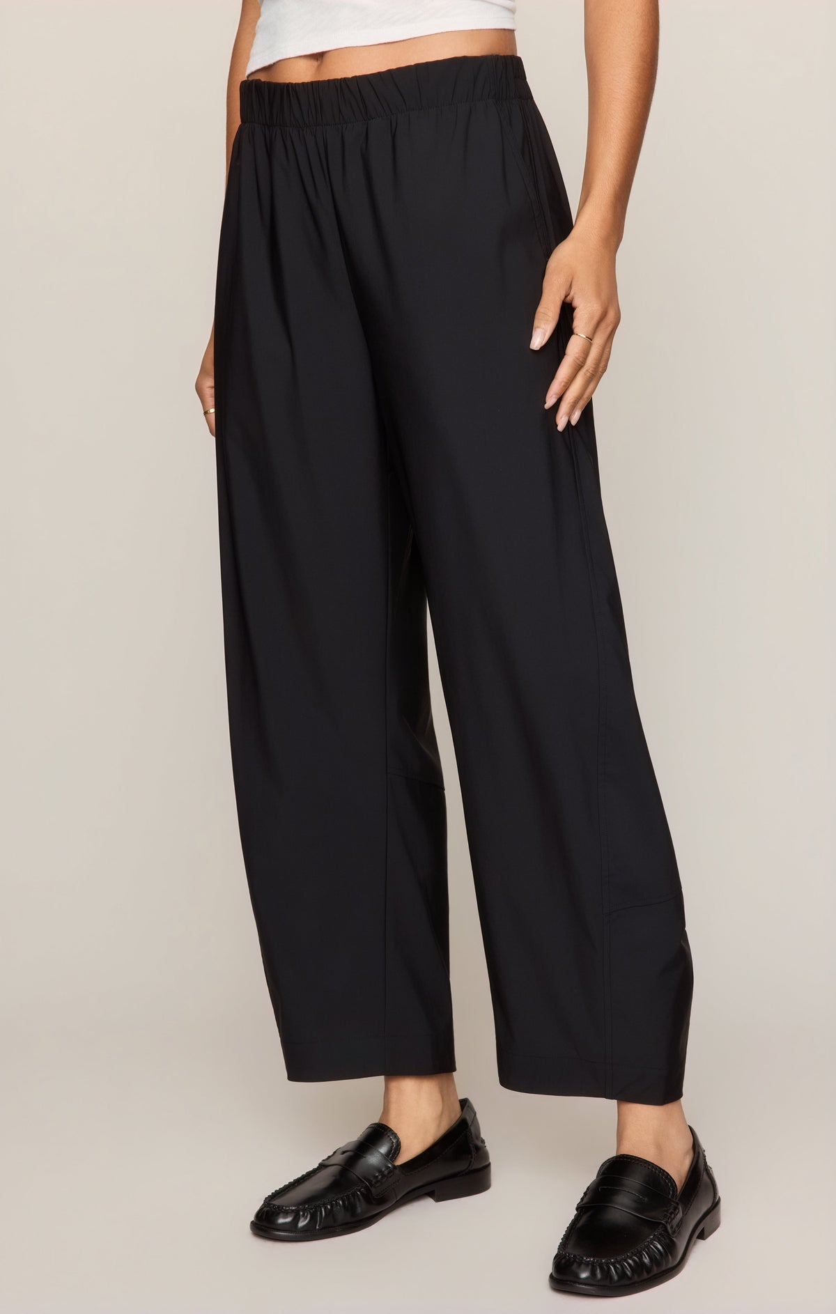 Z SUPPLY Neo Luxe Barrel Pant - Black