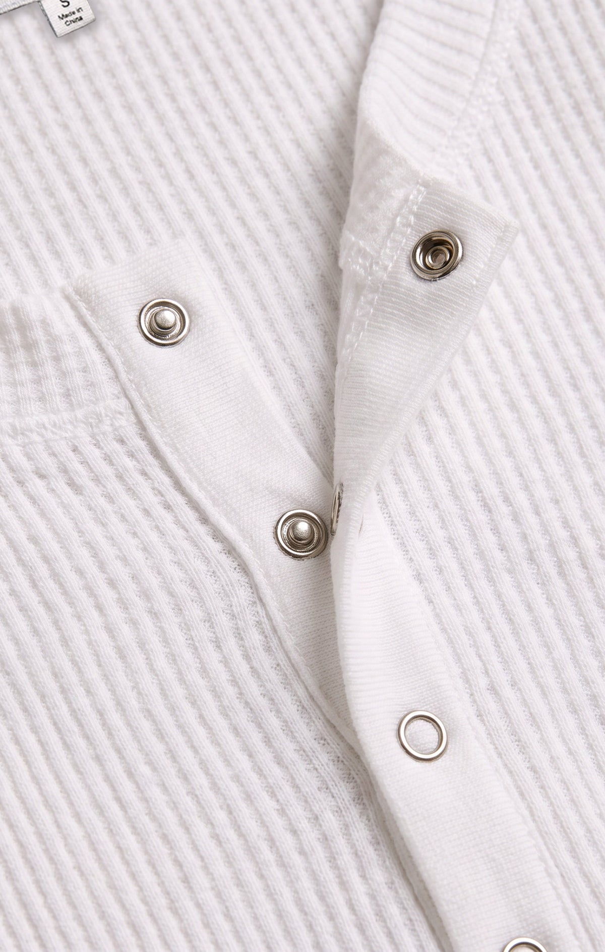 Z SUPPLY Albany Waffle Snap Front Top