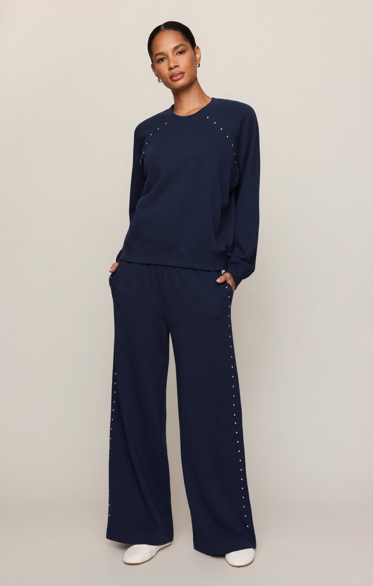 Z SUPPLY Zed Studded Sweatshirt - Eclipse