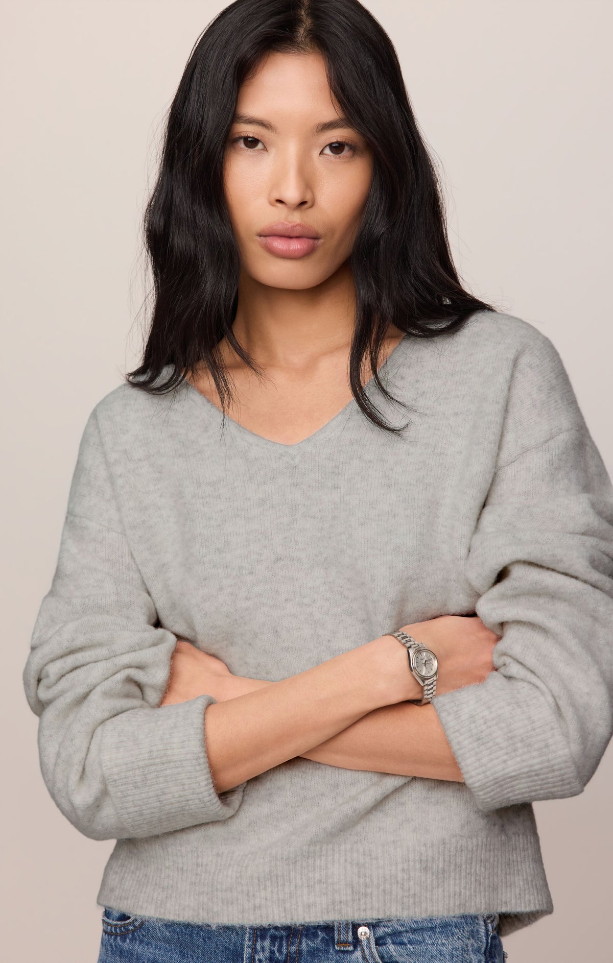 Z SUPPLY Cerro V-Neck Sweater - Feather Grey